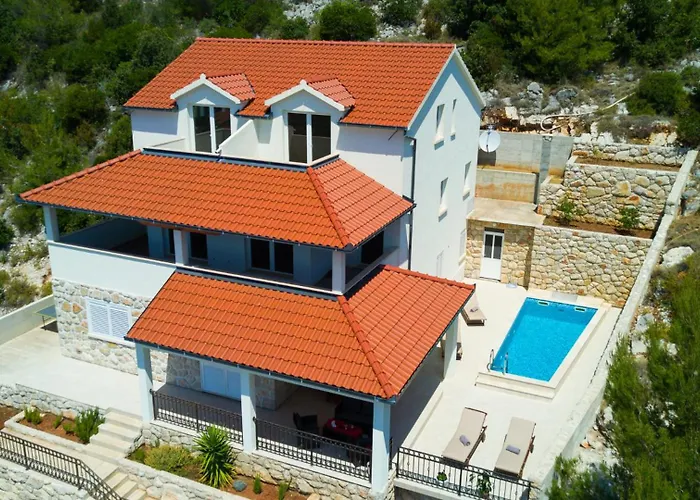 Villa Julija By Guide *