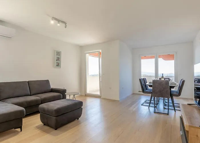 Julija By Guide Villa *