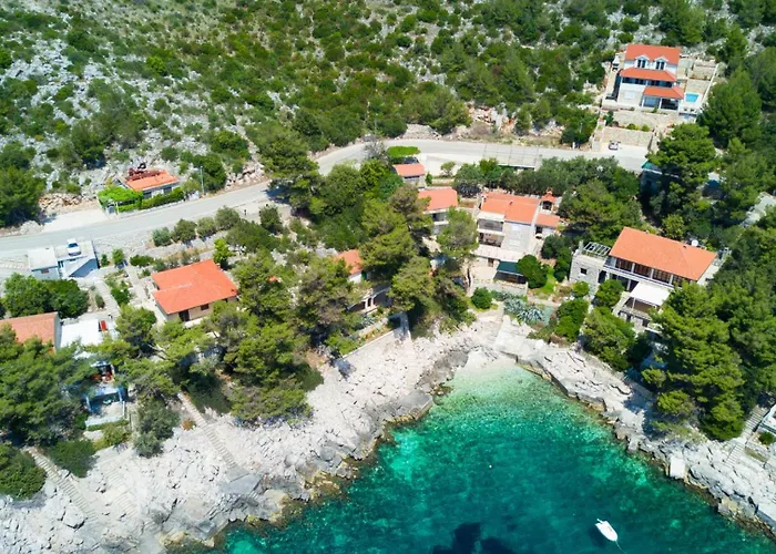 Julija By Guide Smokvica (Korcula)